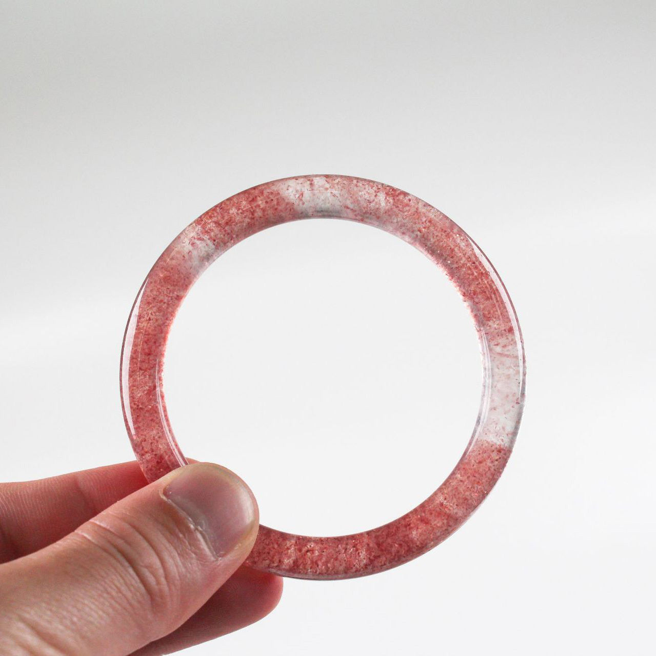 【玉鐲】天然俄羅斯產草莓晶手鐲 (普通款、星光鴿血紅款)