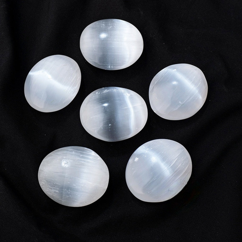 【礦藏】原礦透石膏/隨身攜帶手把件(附絨布袋)