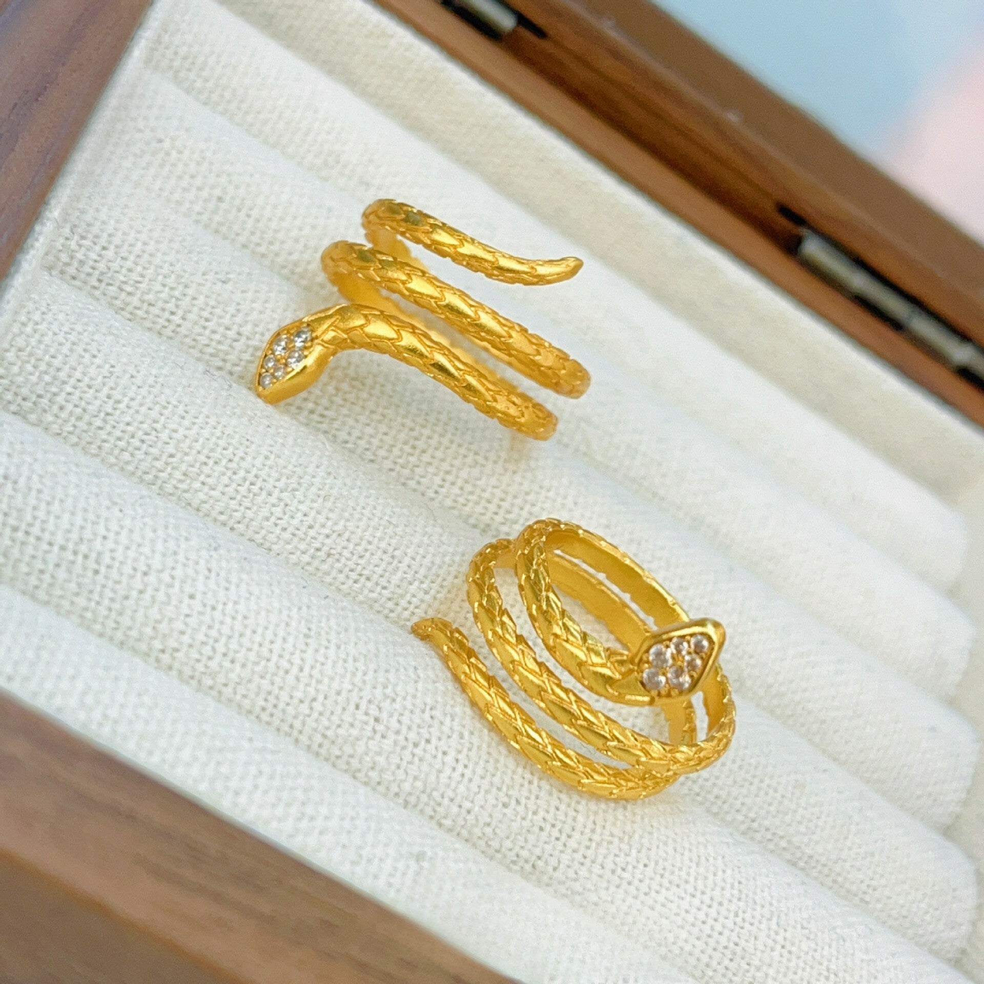 【金輝】多層纏繞靈蛇古法沙金可調戒指
