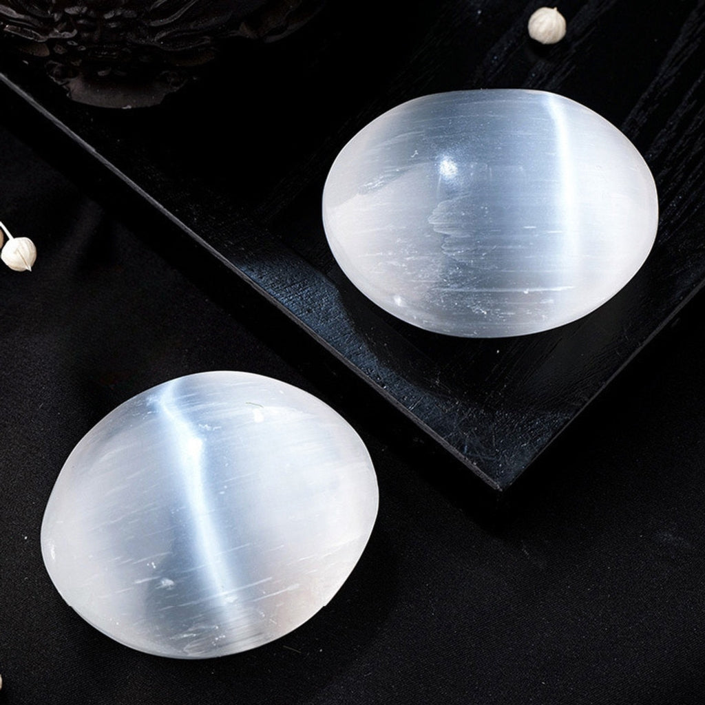 【礦藏】原礦透石膏/隨身攜帶手把件(附絨布袋)