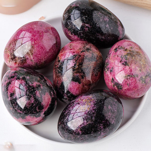 【礦藏】原礦雞蛋型薔薇石/隨身攜帶手把件(附絨布袋)