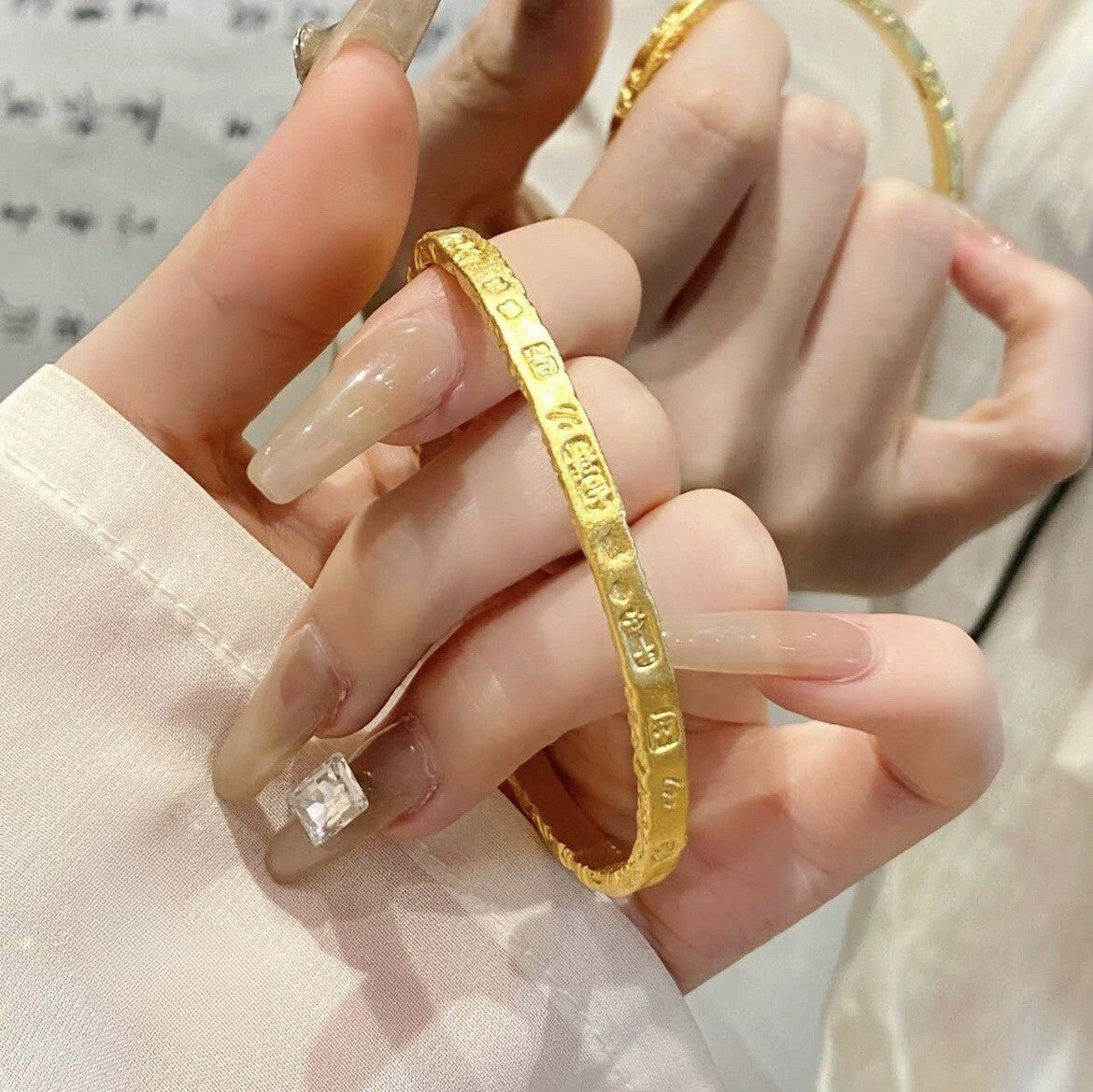 【金輝】古法手工鑒刻吉祥招財經文沙金開口手鐲