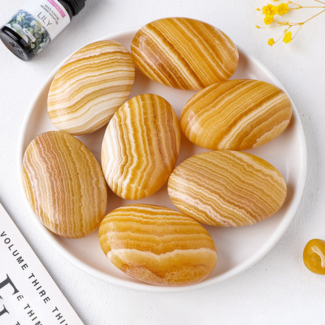 【礦藏】原礦黃色方解石/隨身攜帶手把件(附絨布袋)